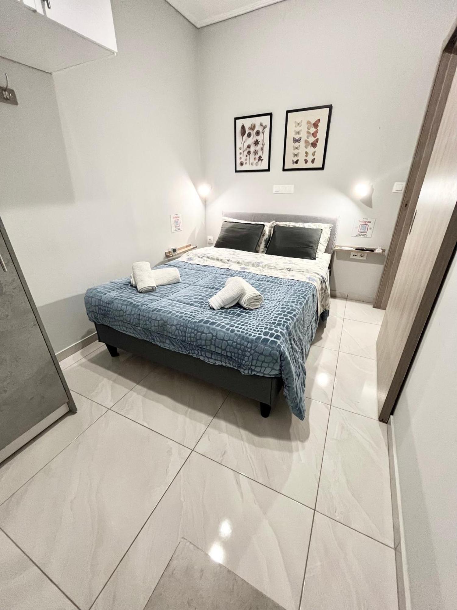 Blueline Apartment 3 Loutráki Esterno foto