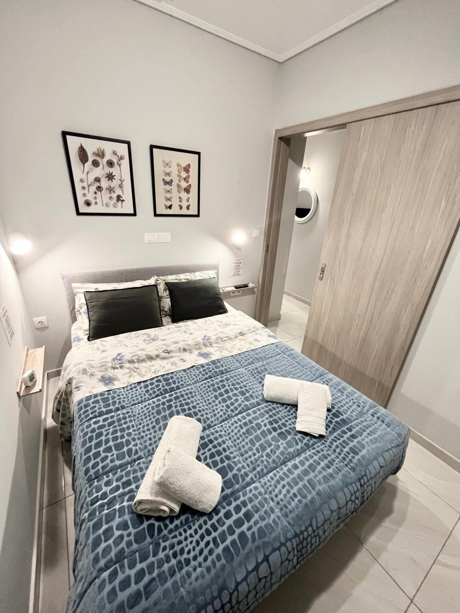 Blueline Apartment 3 Loutráki Esterno foto