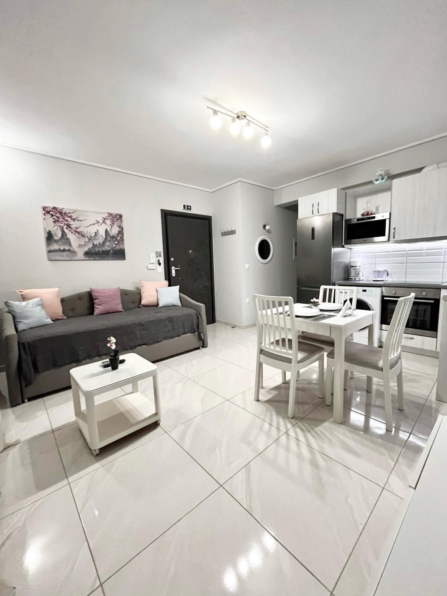 Blueline Apartment 3 Loutráki Esterno foto